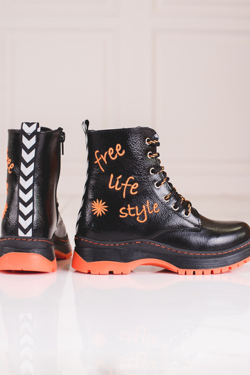 Pealiste poolsaapad... 2