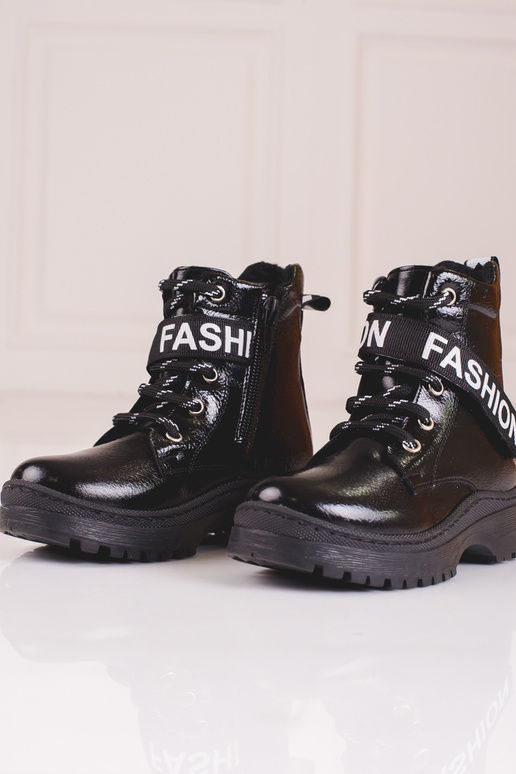 Pealiste poolsaapad tütrükkimineulik...