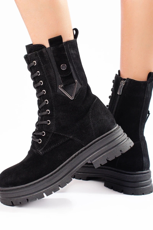 Kõrge Pealiste saapad valmistatud... Kõrge Pealiste saapad valmistatud...