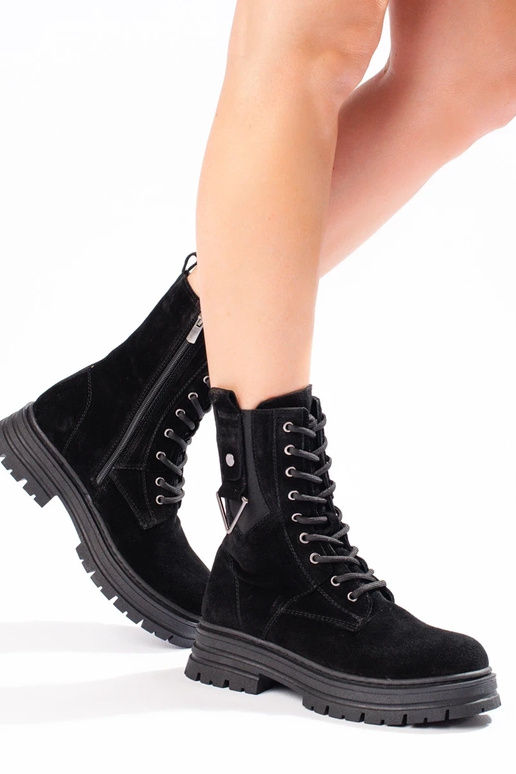 Kõrge Pealiste saapad valmistatud... Kõrge Pealiste saapad valmistatud...