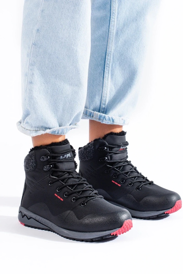 Pealiste kõrged matkasaapad... 2