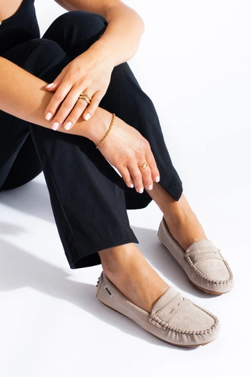 seemisnakhsed Naiste... 2