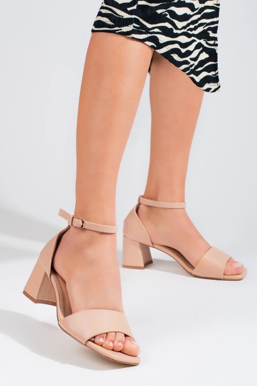 Klassikalise mudeli beeži värvi...