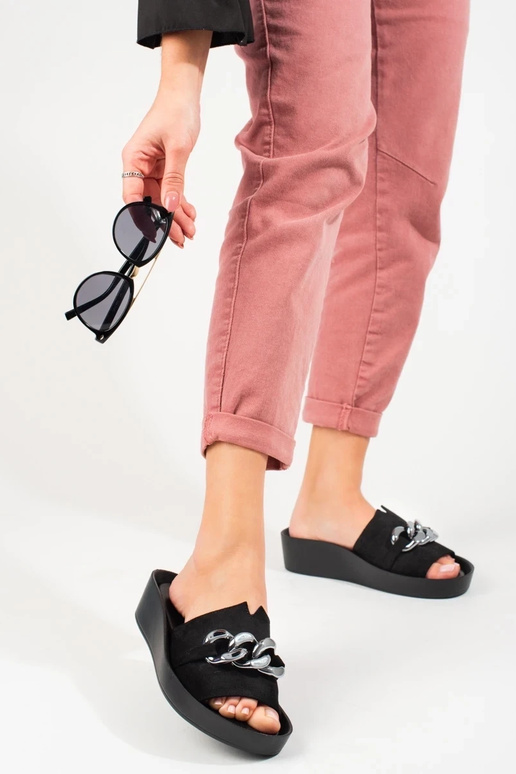 mustad plätud  platvormiga Shelovet