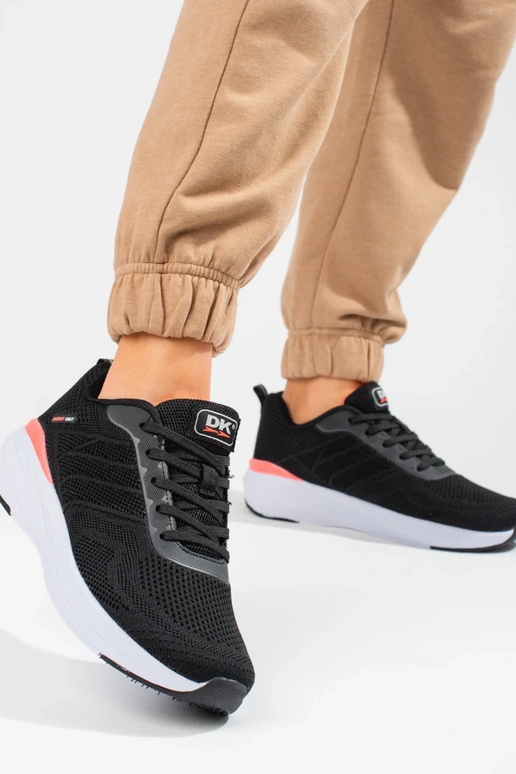 Spordistiilis kingad   DK Mustad Spordistiilis kingad   DK Mustad