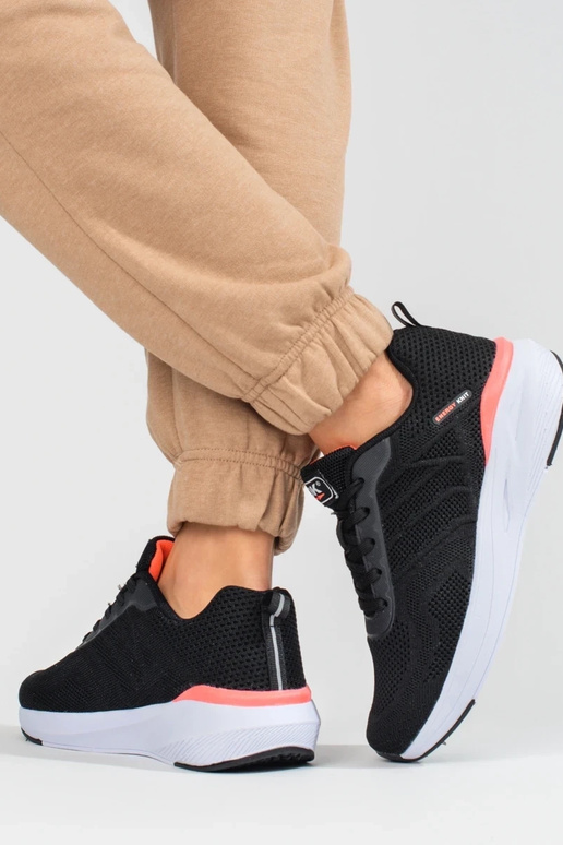 Spordistiilis kingad   DK Mustad Spordistiilis kingad   DK Mustad