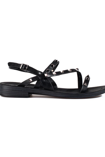mustad  kingad neetidega...