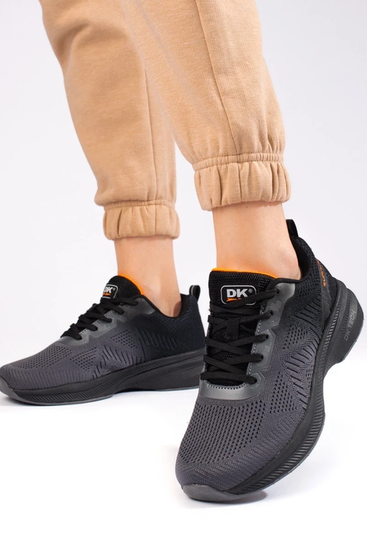 Sportliku stiiliga naiste kingade  DK Sportliku stiiliga naiste kingade  DK