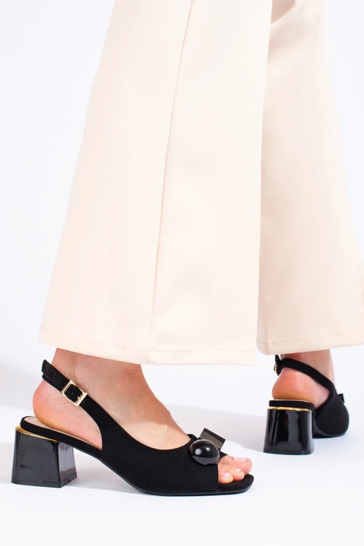 madala kontsaga nahast sandaalid...