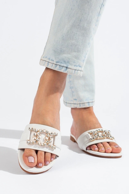 valge värv plätud  Shelovet