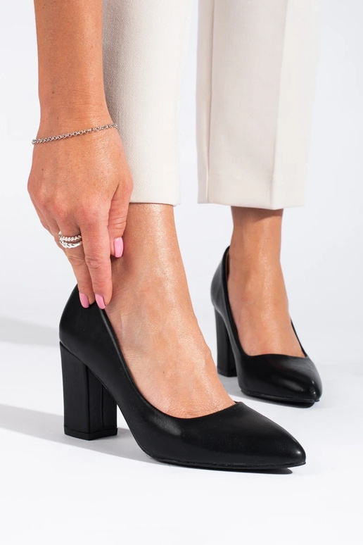 elegantse stiiliga mustad kõrge... elegantse stiiliga mustad kõrge...