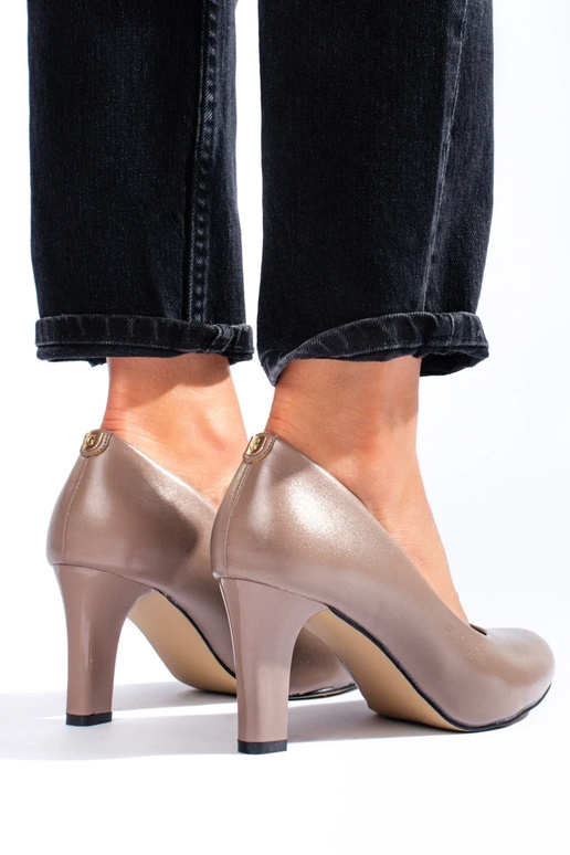 Klassikalise mudeli beeži värvi...