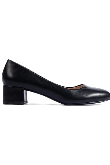 Kõrge kontsaga kingad  Mustad