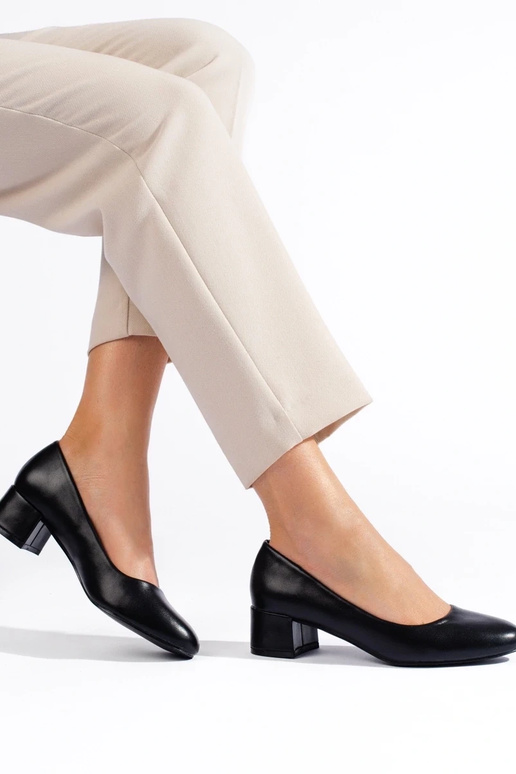 Kõrge kontsaga kingad  Mustad