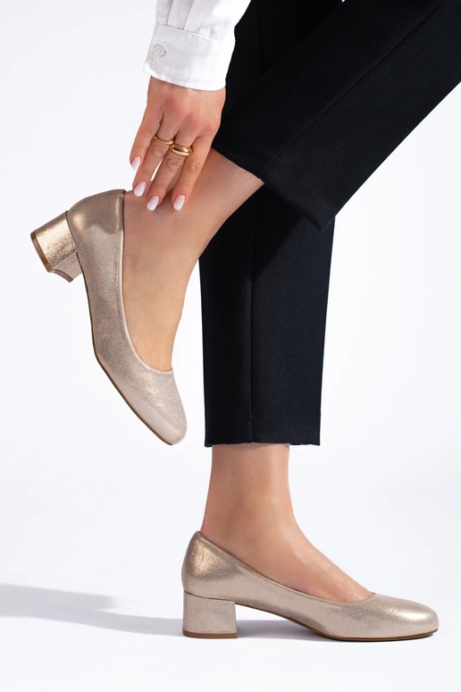 Kõrge kontsaga kingad