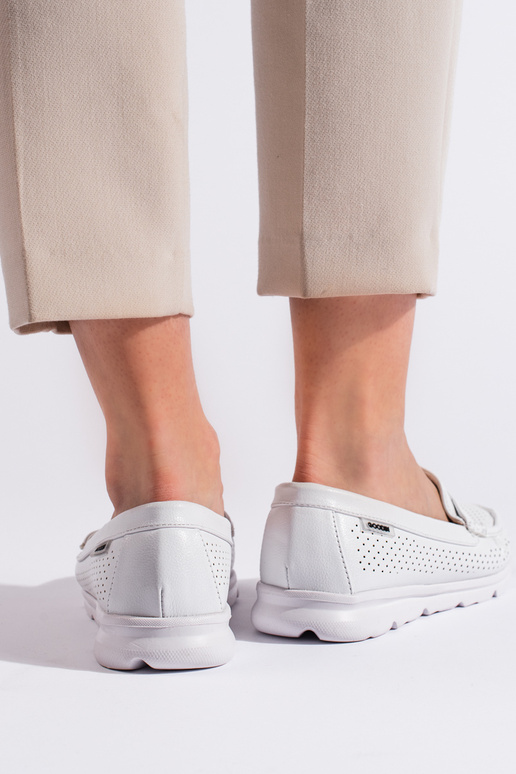 valget värvi  Naiste mokassiinid