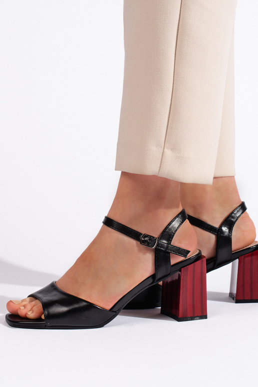 sandaalid   Mustad kõrge kontsaga