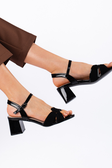 Laque kingad   Mustad 2