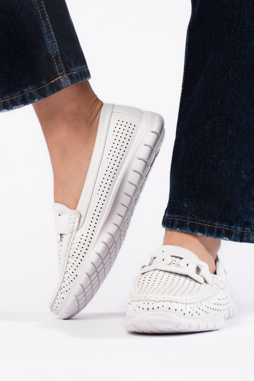 Naiste mokassiinid valge värv