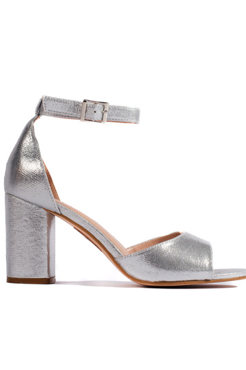 kingad kõrge kontsaga