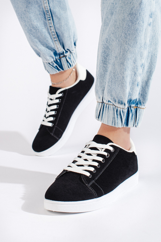 mustad  Naiste saapad