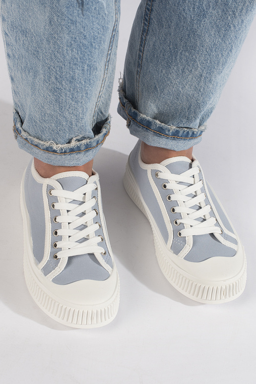 Naiste saapad  platvormiga Naiste saapad  platvormiga