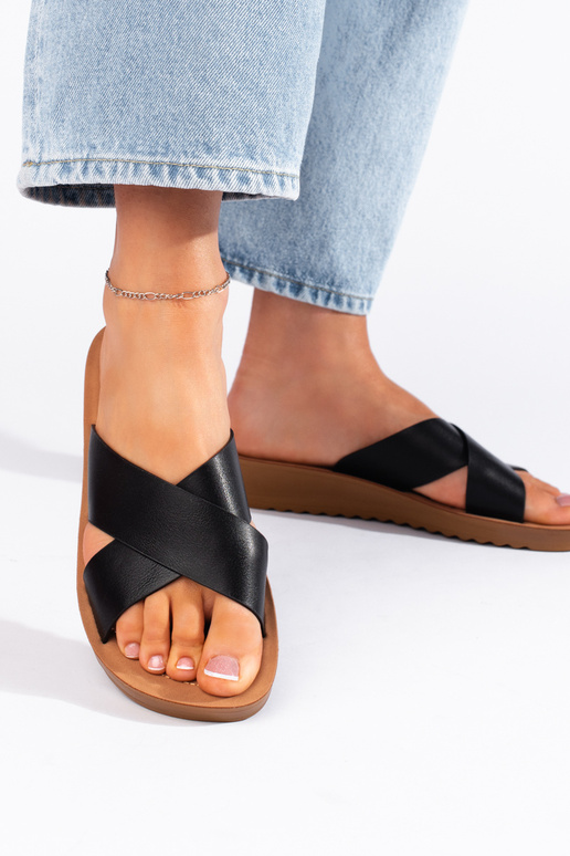 mustad  plätud platvormiga mustad  plätud platvormiga