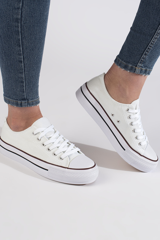 Valged klassikalise mudeli naiste...