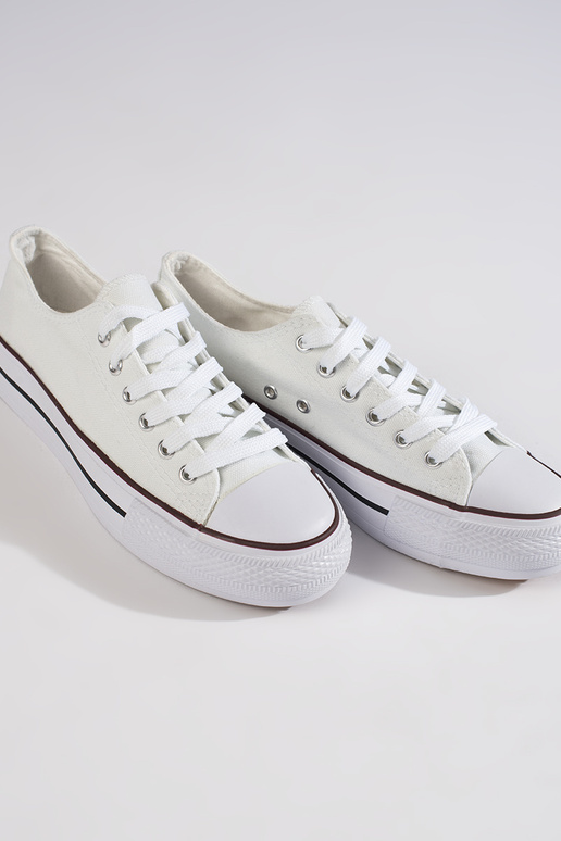 Valged klassikalise mudeli naiste...