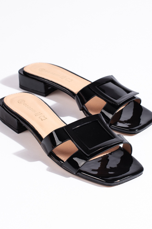 Klassikalise mudeli Mustad  plätud Klassikalise mudeli Mustad  plätud