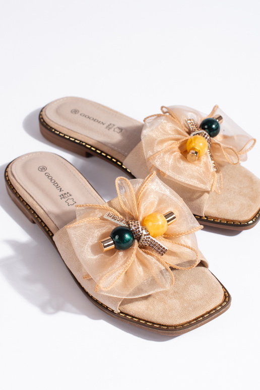 beeži värvi   plätud beeži värvi   plätud