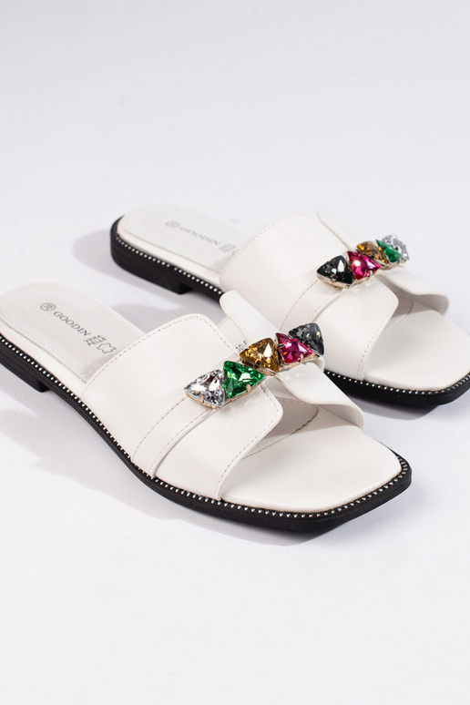 valget värvi plätud valget värvi plätud