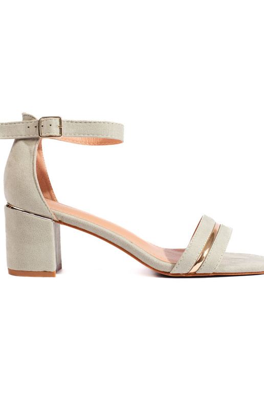 Rohelist värvi   kingad kõrge kontsaga