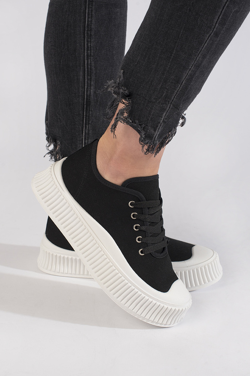 Must värvi naiste kingad paeltega ja...