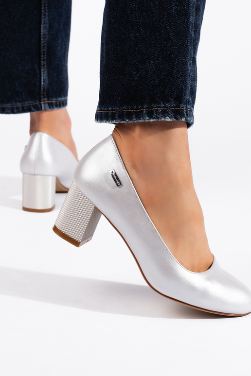 Hõbedat värvi poolsaapad kõrge...