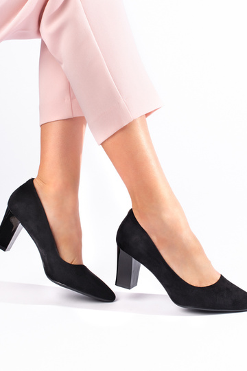 Mustad poolsaapad kõrge... 2