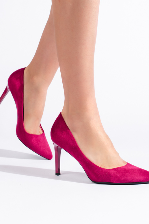 Klassikalise mudeli poolsaapad Klassikalise mudeli poolsaapad