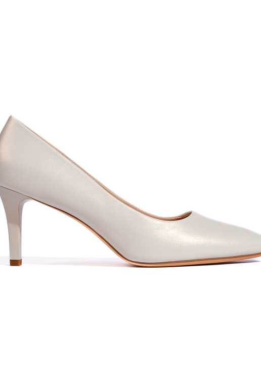 Elegantsed valge värv  poolsaapad