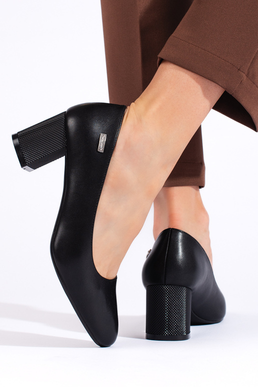 mustad poolsaapad kõrge kontsaga...