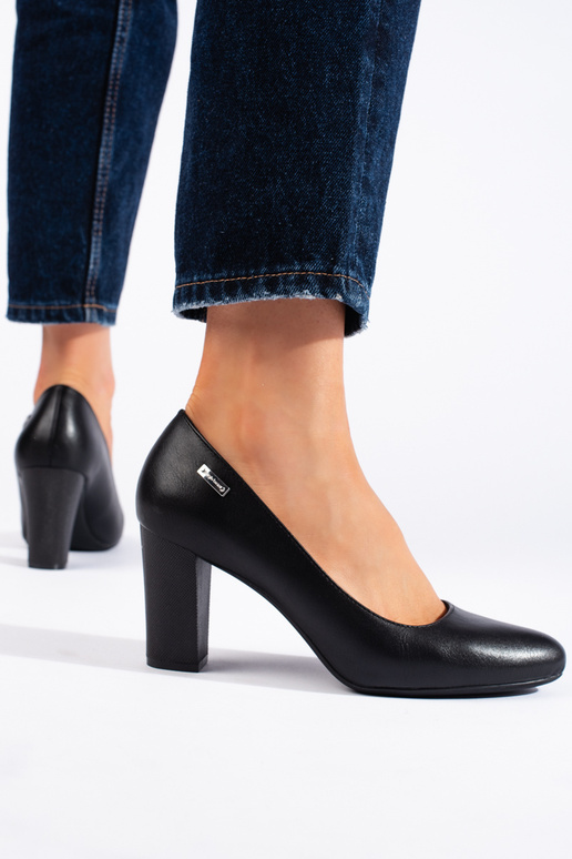 mustad poolsaapad kõrge kontsaga...