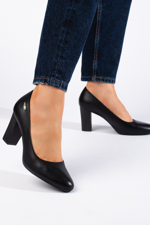 mustad poolsaapad kõrge kontsaga...