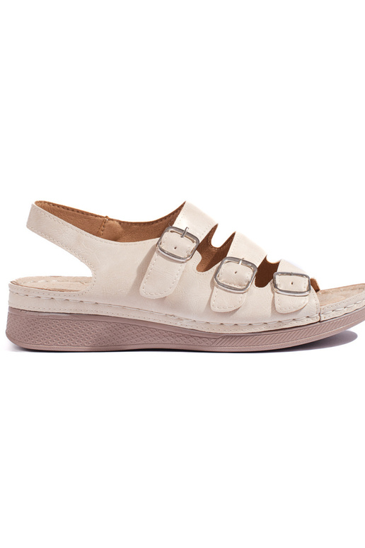 beeži värvi kingad