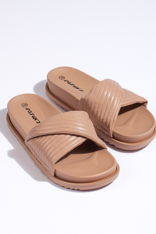 pruunid värvi  plätud pruunid värvi  plätud