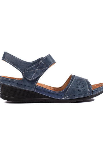 Sinist värvi kingad