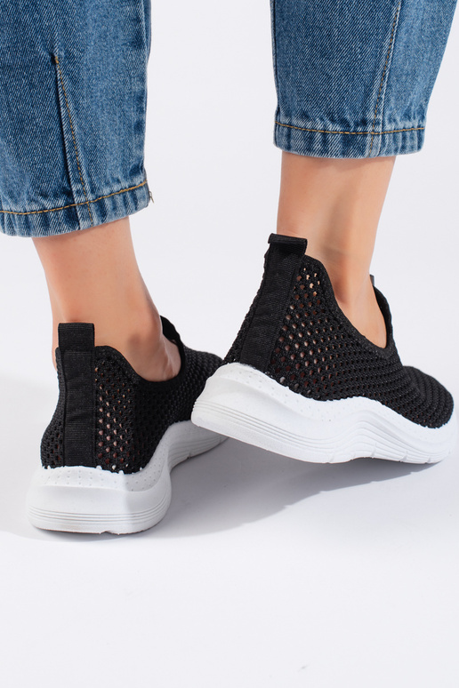 Mustad naiste kingad