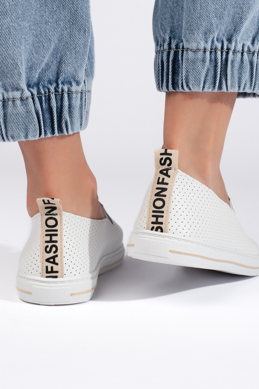 Naiste saapad  valge värv