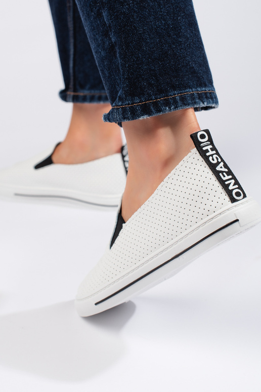 Naiste saapad  valge värv