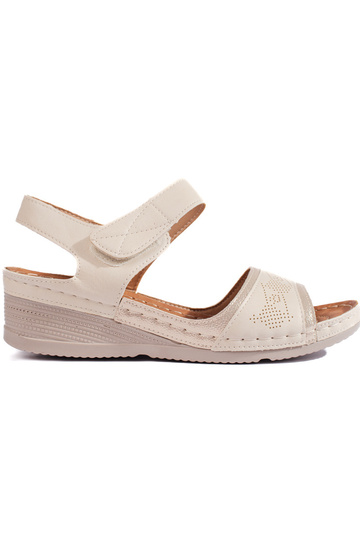 beeži värvi kingad