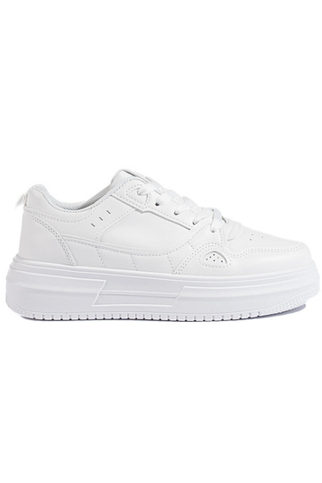 valge värv  Sneakers  kingad
