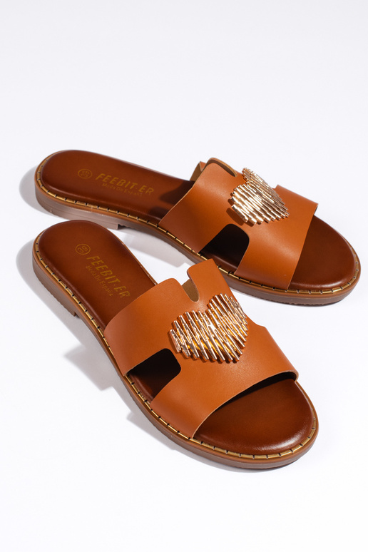 pruunid värvi  plätud ze m m